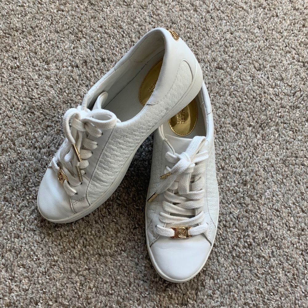 Michael Kors Colby Embossed Leather Sneakers Sz 6 Gem